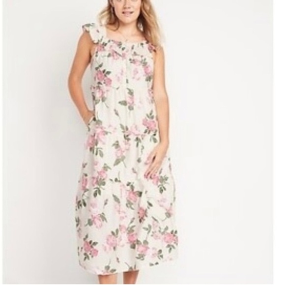 Old Navy Dresses & Skirts - Old Navy Flutter Sleeve Floral Smocked Midi Swing Dress XS Petite
